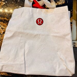 WHITE LULULEMON ATHLETIC TOTE BAG W Red Accents
